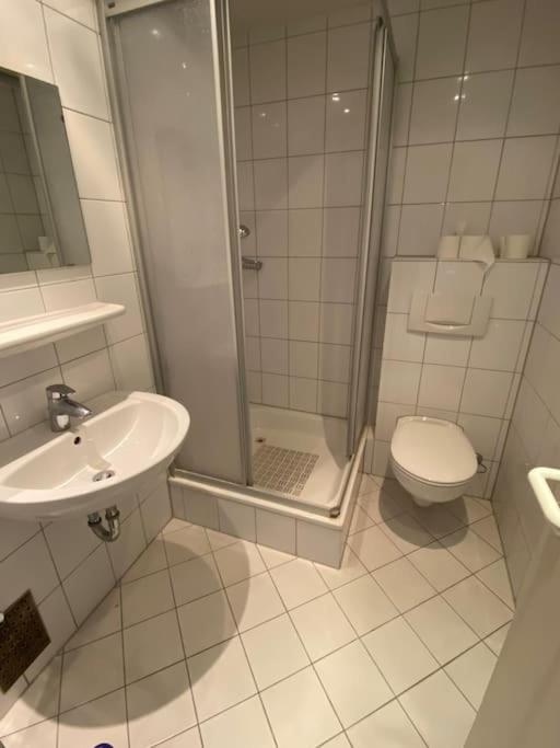 Studio 50 Qm Zentral In Domnaehe Cologne Exterior photo